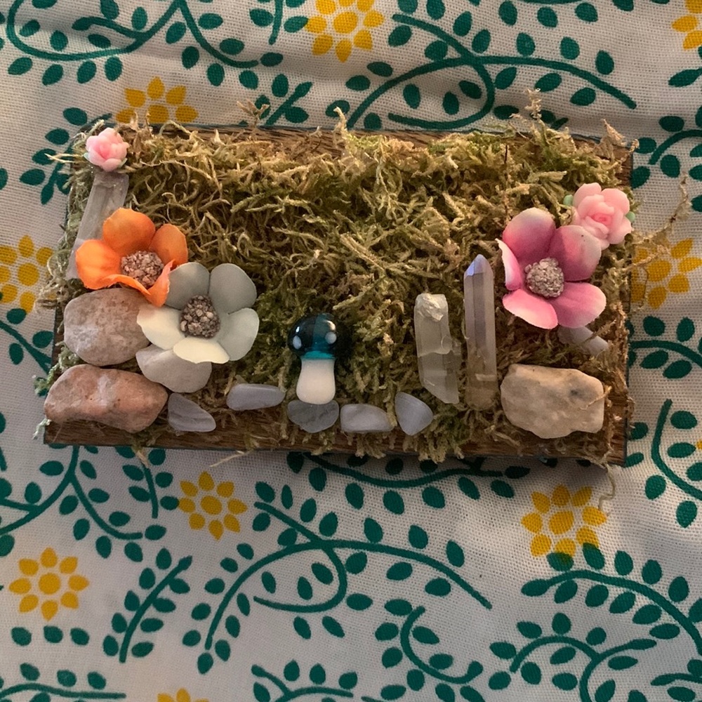 Tiny Fairy Garden With Crystals